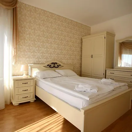 Livia Boutique 2*